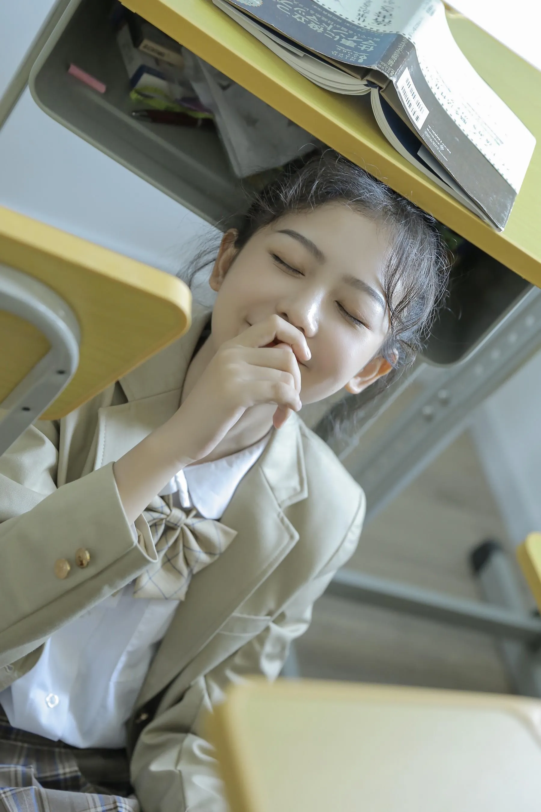 [YITUYU艺图语]2022.08.06 下课一起走 仙女软本人 [29P]插图5